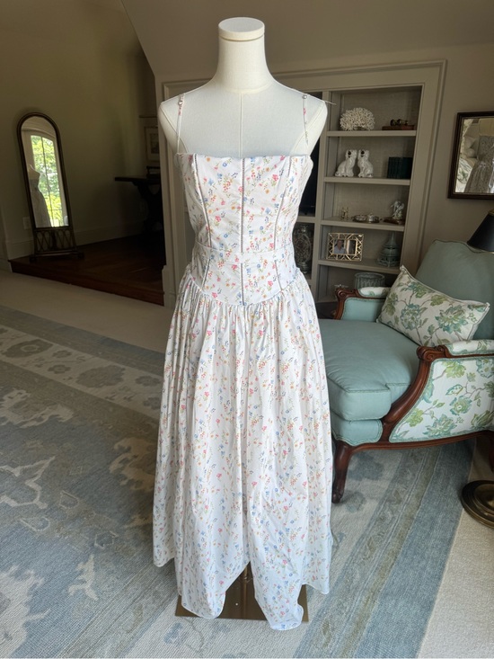 House of CB Dresses & Skirts - House of CB White Floral Spaghetti-Strap Maxi Dress